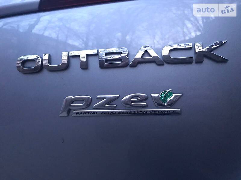 Універсал Subaru Outback 2013 в Чернівцях
