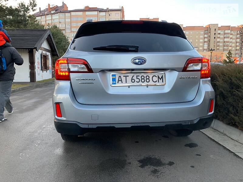 Позашляховик / Кросовер Subaru Outback 2016 в Івано-Франківську