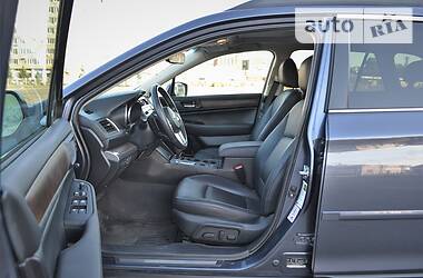 Позашляховик / Кросовер Subaru Outback 2017 в Харкові