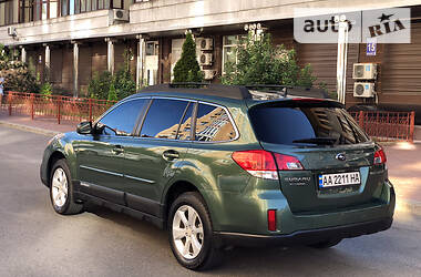 Универсал Subaru Outback 2013 в Киеве