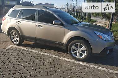 Внедорожник / Кроссовер Subaru Outback 2013 в Хмельницком