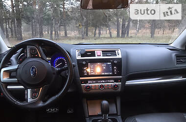 Внедорожник / Кроссовер Subaru Outback 2015 в Киеве