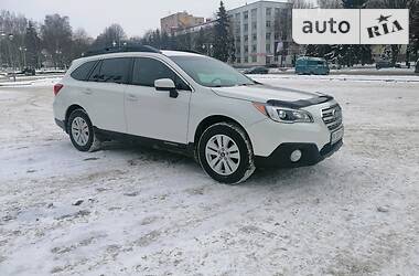 Позашляховик / Кросовер Subaru Outback 2017 в Рівному