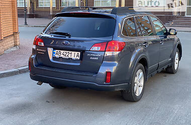 Універсал Subaru Outback 2013 в Києві