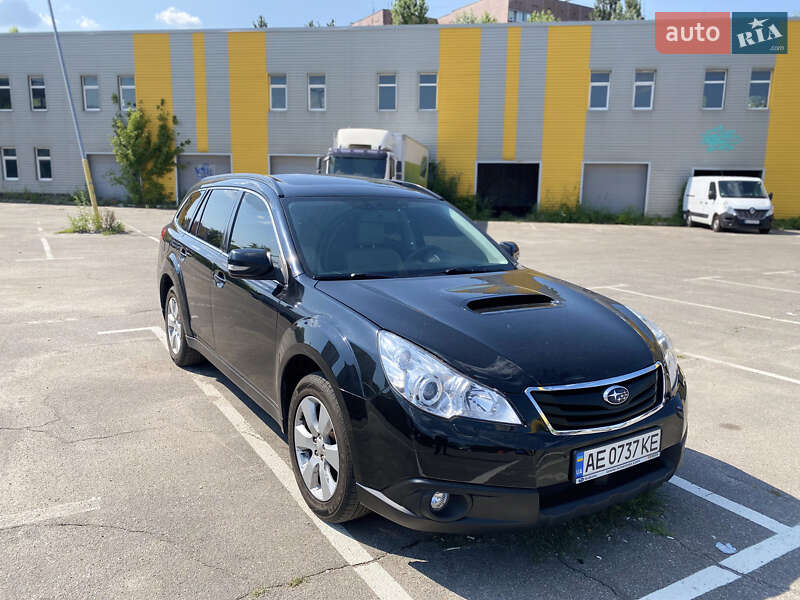Универсал Subaru Outback 2010 в Днепре