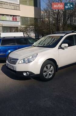 Универсал Subaru Outback 2010 в Черкассах