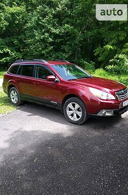 Внедорожник / Кроссовер Subaru Outback 2010 в Теребовле