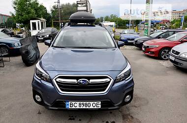 Позашляховик / Кросовер Subaru Outback 2018 в Львові