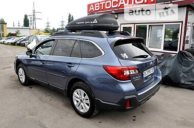 Внедорожник / Кроссовер Subaru Outback 2018 в Львове