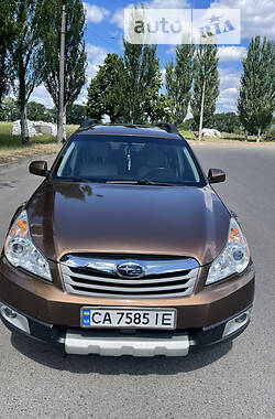 Универсал Subaru Outback 2010 в Черкассах