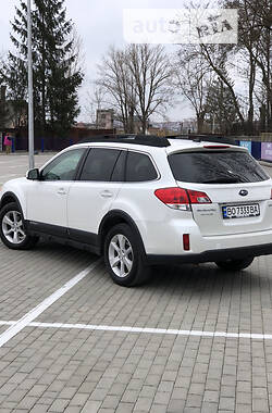 Позашляховик / Кросовер Subaru Outback 2012 в Тернополі