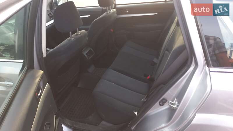 Универсал Subaru Outback 2010 в Кривом Роге