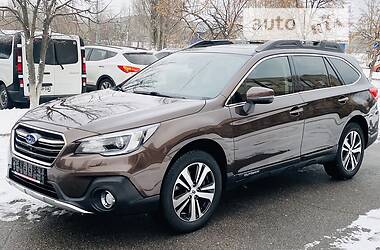 Внедорожник / Кроссовер Subaru Outback 2018 в 