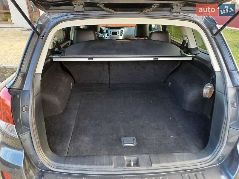Універсал Subaru Outback 2012 в Тернополі