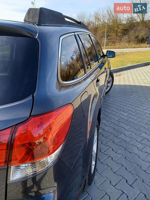 Універсал Subaru Outback 2012 в Тернополі