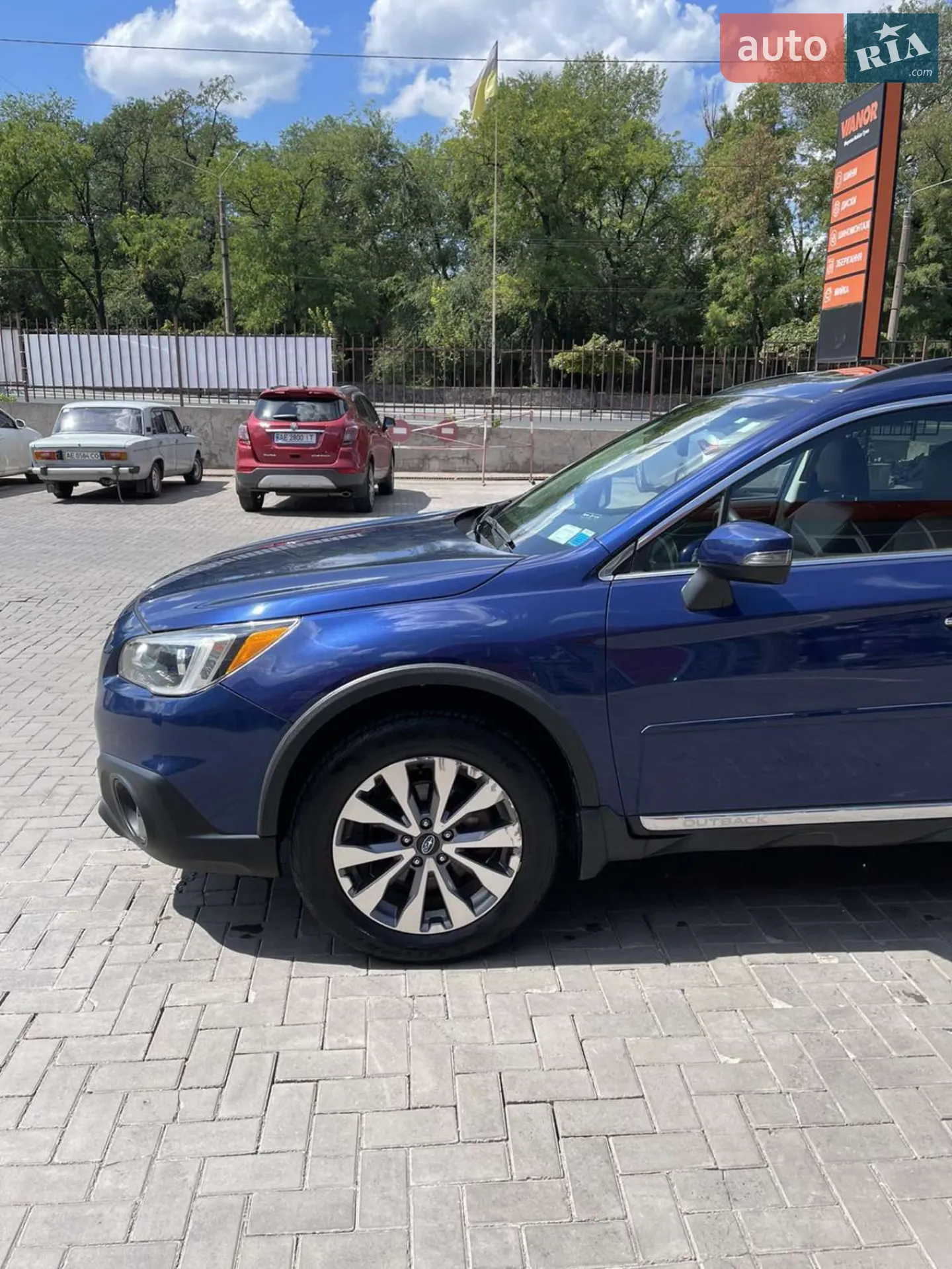2016 Subaru Outback - мініатюра 2