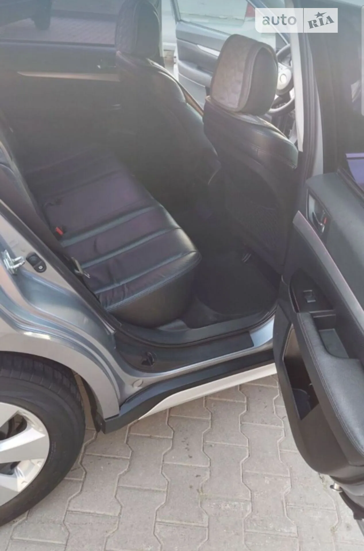 2010 Subaru Outback - мініатюра 8