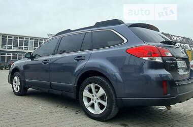 Универсал Subaru Outback 2013 в Львове