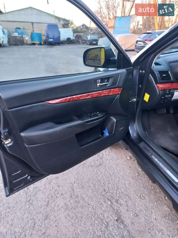 Универсал Subaru Outback 2012 в Виннице