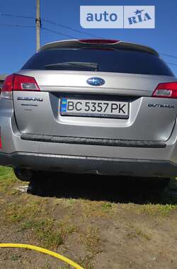 Універсал Subaru Outback 2010 в Стрию