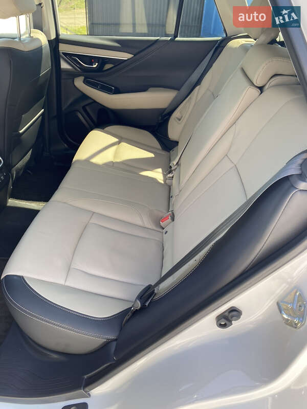 Универсал Subaru Outback 2019 в Тернополе