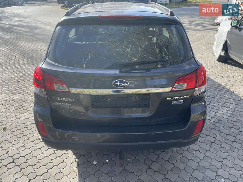 Універсал Subaru Outback 2010 в Дніпрі