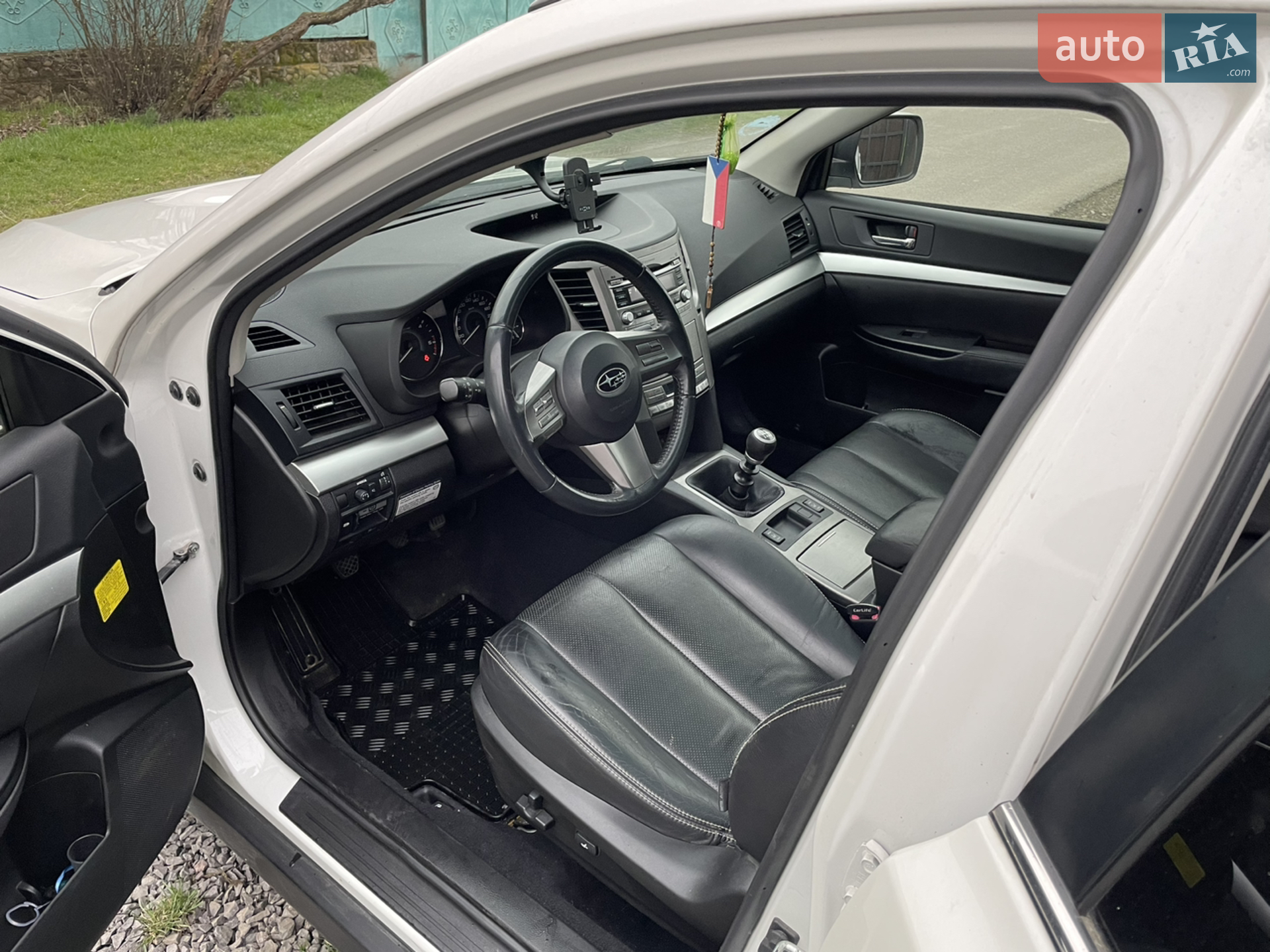 2010 Subaru Outback - мініатюра 2