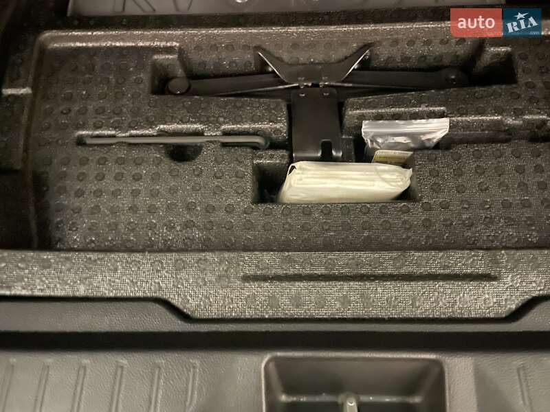 Универсал Subaru Outback 2016 в Киеве фото 13 Универсал Subaru Outback 2016 в Киеве