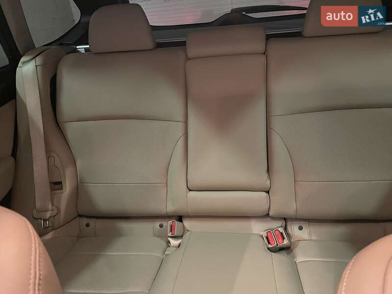 Универсал Subaru Outback 2016 в Киеве фото 25 Универсал Subaru Outback 2016 в Киеве
