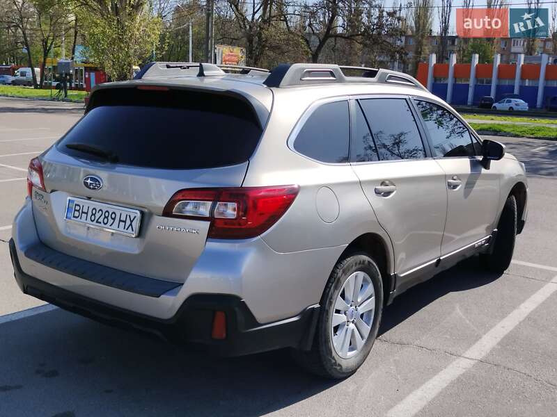 Універсал Subaru Outback 2017 в Одесі