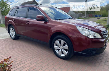 Універсал Subaru Outback 2010 в Дніпрі