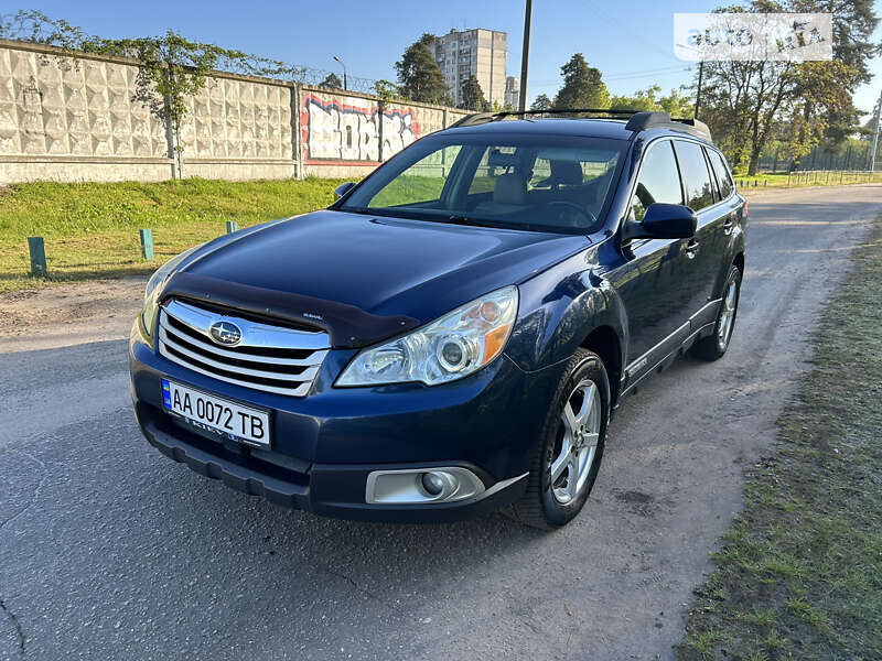 Универсал Subaru Outback 2009 в Киеве