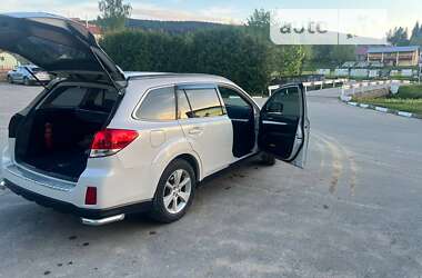 Универсал Subaru Outback 2013 в Бориславе