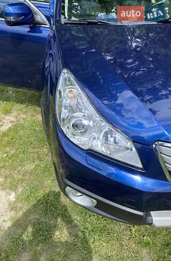 Универсал Subaru Outback 2011 в Черновцах