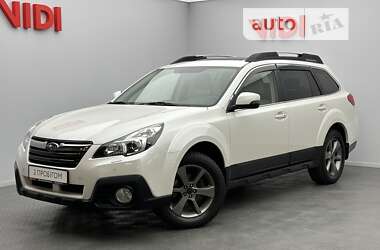 Внедорожник / Кроссовер Subaru Outback 2014 в Киеве