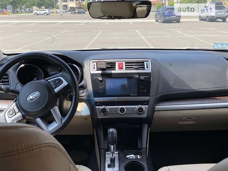 Универсал Subaru Outback 2017 в Киеве