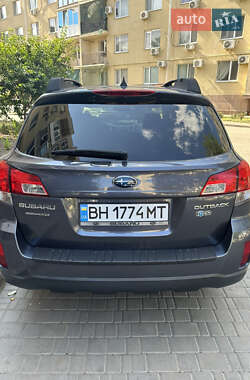 Універсал Subaru Outback 2013 в Одесі
