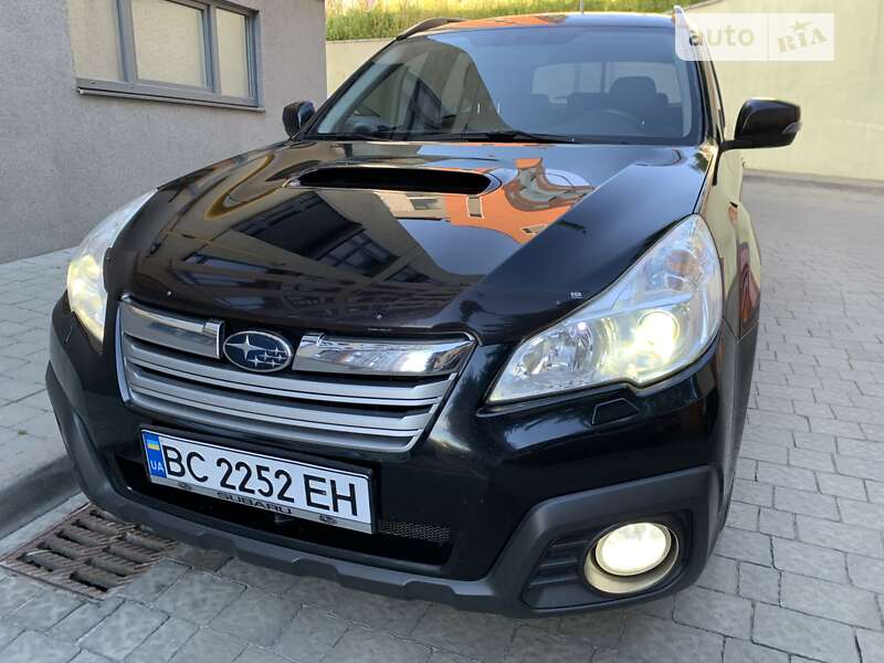 Универсал Subaru Outback 2013 в Львове