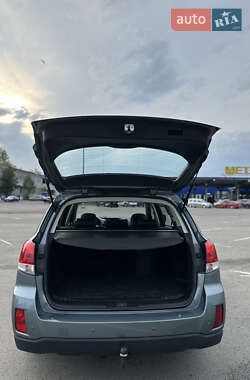 Універсал Subaru Outback 2010 в 