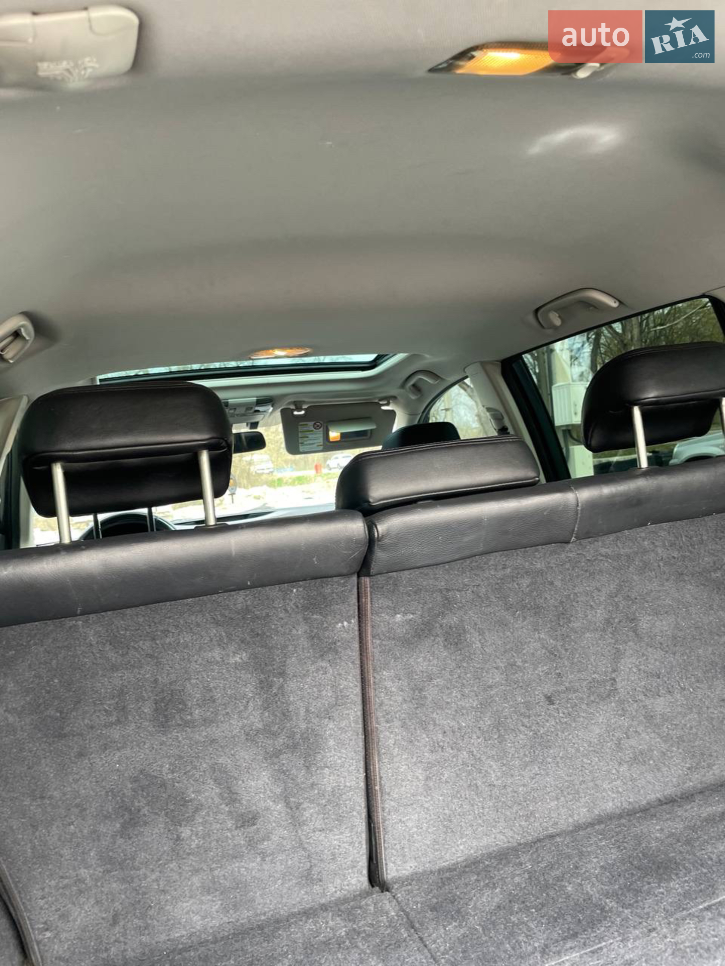 2010 Subaru Outback - мініатюра 19