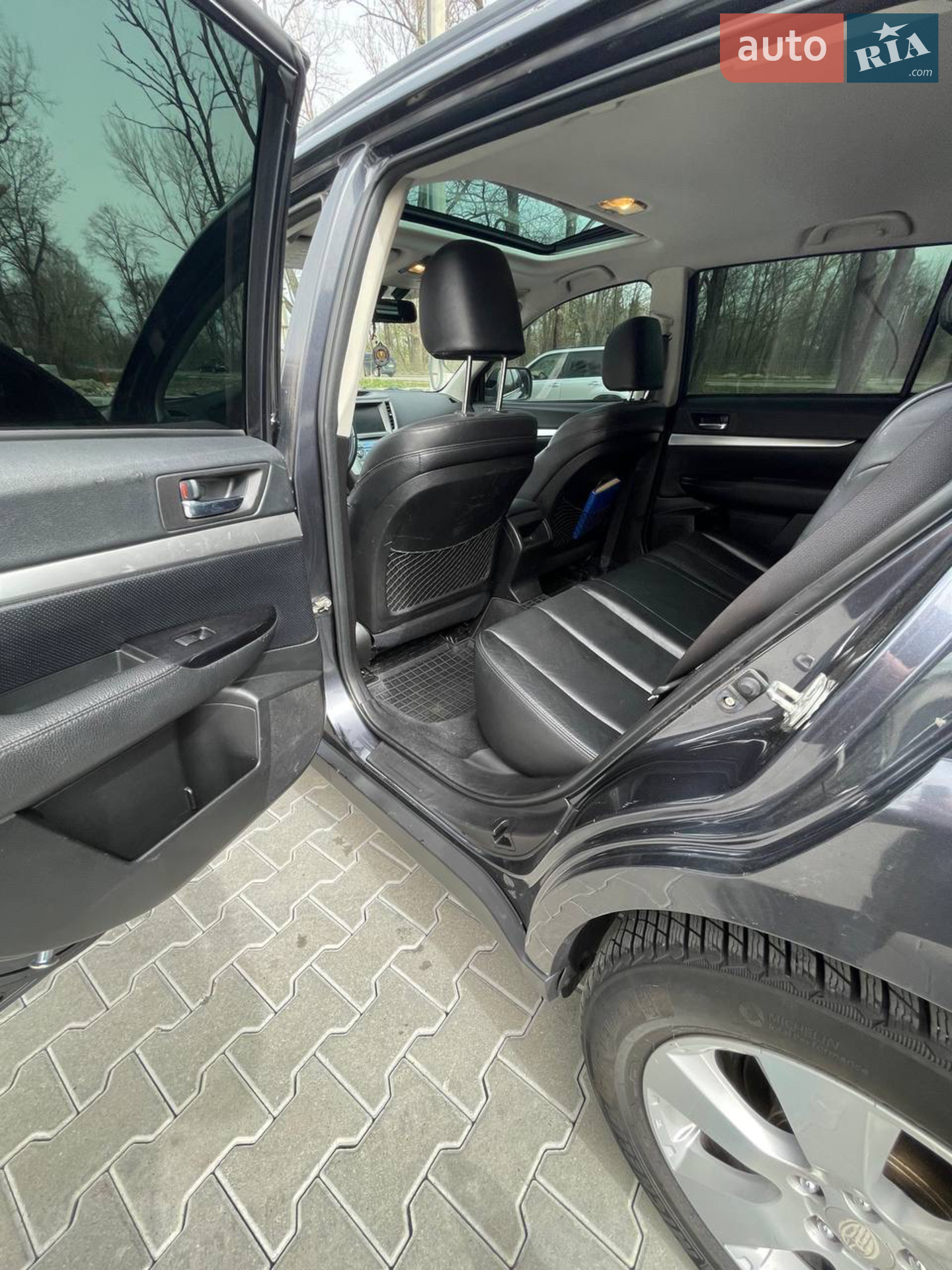 2010 Subaru Outback - мініатюра 24