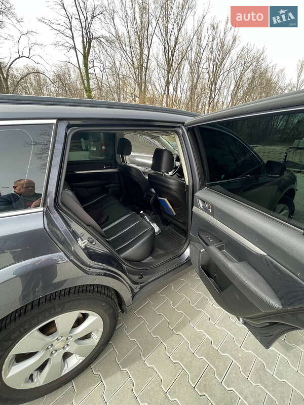 Универсал Subaru Outback 2010 в Дрогобыче