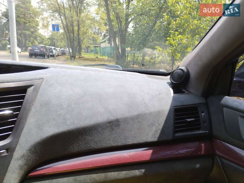 Універсал Subaru Outback 2010 в Києві