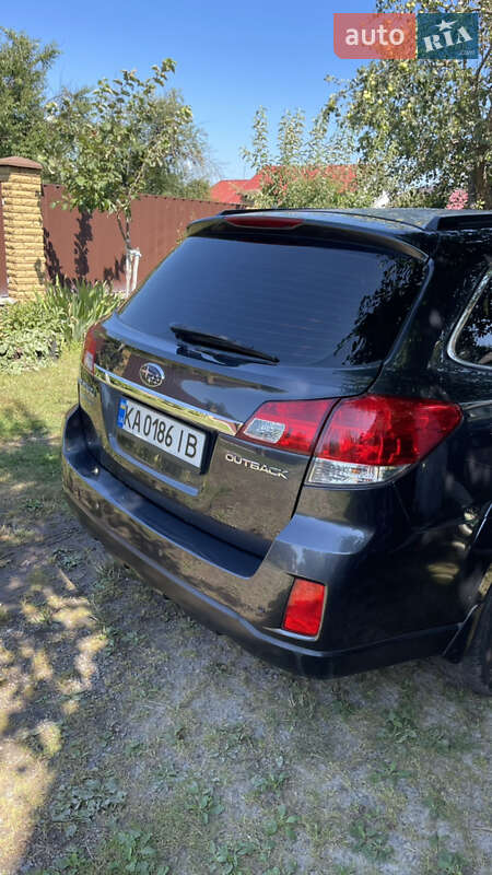 Универсал Subaru Outback 2010 в Киеве