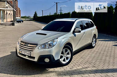 Універсал Subaru Outback 2014 в Дніпрі