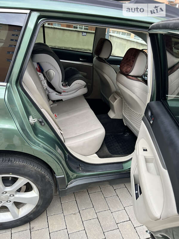 Универсал Subaru Outback 2014 в Черновцах