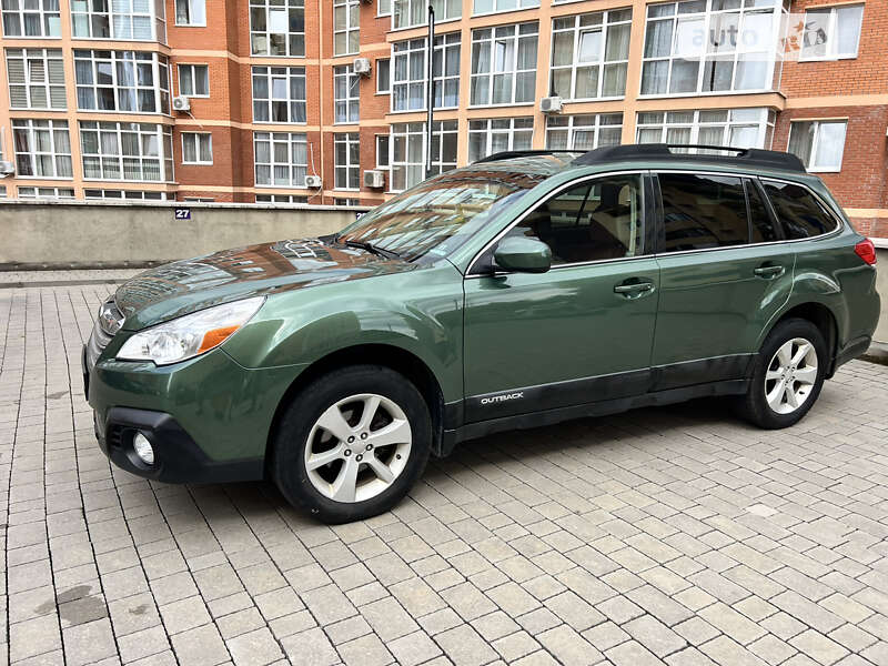 Универсал Subaru Outback 2014 в Черновцах
