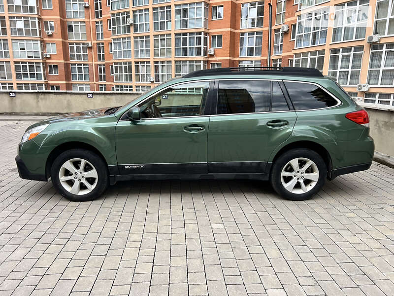 Универсал Subaru Outback 2014 в Черновцах