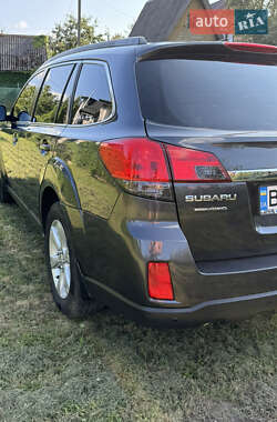 Універсал Subaru Outback 2010 в Львові