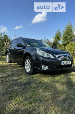 Универсал Subaru Outback 2010 в Львове